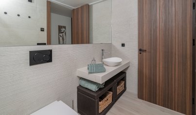 Resale - Villa -
La Finca Golf