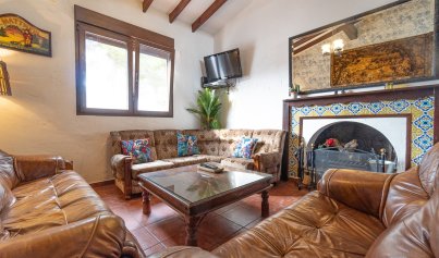 Resale - Villa -
Lomas de Cabo Roig
