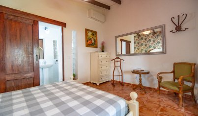 Resale - Villa -
Lomas de Cabo Roig