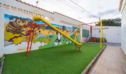 Resale - Villa -
Lomas de Cabo Roig