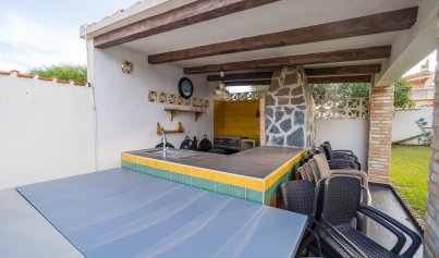 Resale - Villa -
Lomas de Cabo Roig