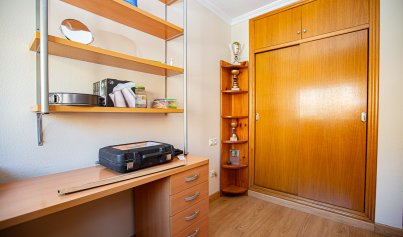 Revente - Attique -
Torrevieja - Playa de los Locos