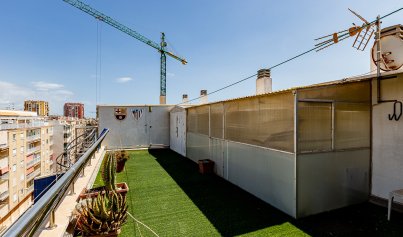 Revente - Attique -
Torrevieja - Playa de los Locos