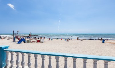 Revente - Attique -
Torrevieja - Playa de los Locos