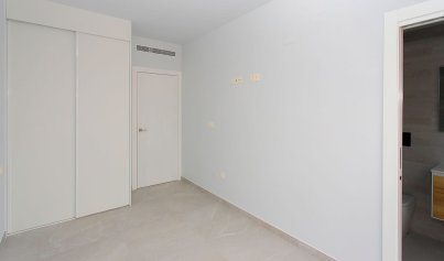 Resale - Apartment -
Torrevieja - Playa de los Locos