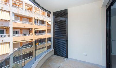 Resale - Apartment -
Torrevieja - Playa de los Locos