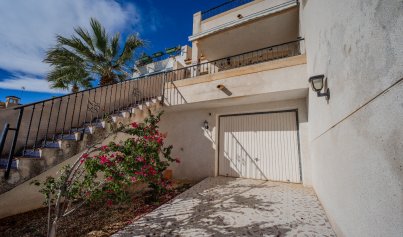 Wiederverkauf - Stadthaus -
Villamartin - Montegolf