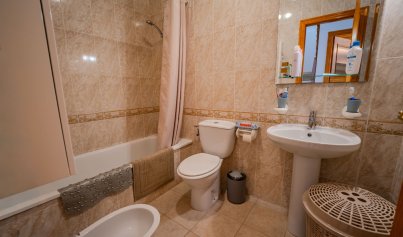 Wiederverkauf - Stadthaus -
Villamartin - Montegolf