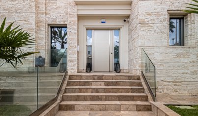 Herverkoop - Villa -
La Zenia - Beachside