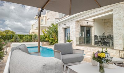 Herverkoop - Villa -
La Zenia - Beachside