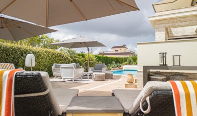 Herverkoop - Villa -
La Zenia - Beachside