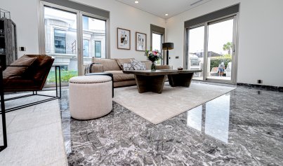 Herverkoop - Villa -
La Zenia - Beachside