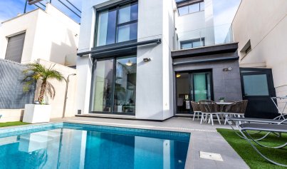 Resale - Villa -
Villamartin - Pau 26