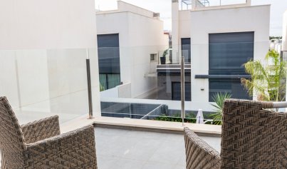 Resale - Villa -
Villamartin - Pau 26