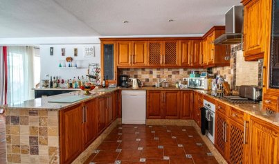 Resale - Villa -
Orihuela Costa - Villamartin