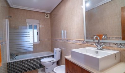 Resale - Villa -
Orihuela Costa - Villamartin