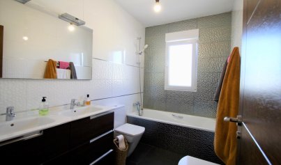 Resale - Villa -
Rojales - Ciudad Quesada