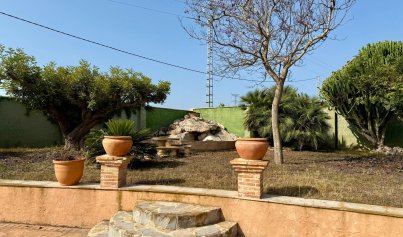 Resale - Villa -
San Miguel de Salinas