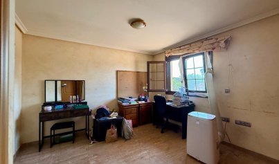 Resale - Villa -
San Miguel de Salinas