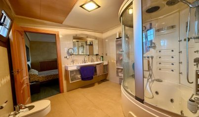 Resale - Villa -
San Miguel de Salinas