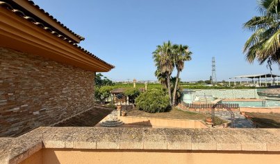 Resale - Villa -
San Miguel de Salinas