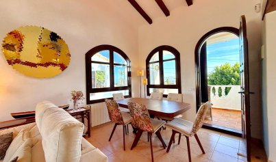 Wiederverkauf - Villa -
Villamartín - Villamartin