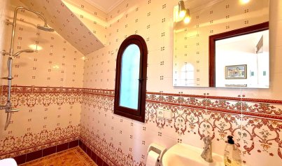 Wiederverkauf - Villa -
Villamartín - Villamartin