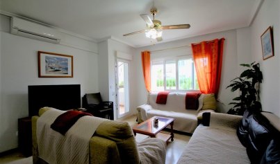 Wiederverkauf - Wohnung -
Villamartín - Villamartin