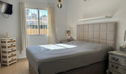Resale - Apartment -
San Miguel de Salinas - El Galan