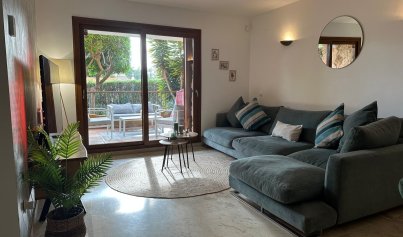 Revente - Appartement -
Punta Prima