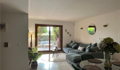 Revente - Appartement -
Punta Prima