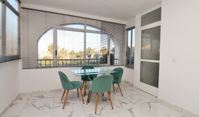 Återförsäljning - Lägenhet -
Villamartín - Villamartin