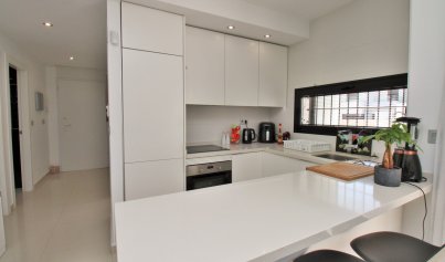 Återförsäljning - Villa -
Villamartín - Villamartin