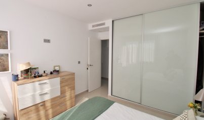 Återförsäljning - Villa -
Villamartín - Villamartin