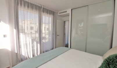 Återförsäljning - Villa -
Villamartín - Villamartin