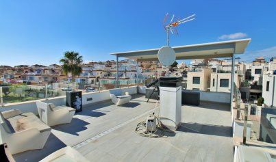 Återförsäljning - Villa -
Villamartín - Villamartin