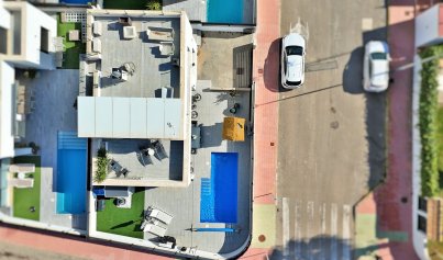 Återförsäljning - Villa -
Villamartín - Villamartin