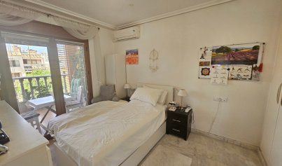 Resale - Apartment -
Villamartín - Pau 8