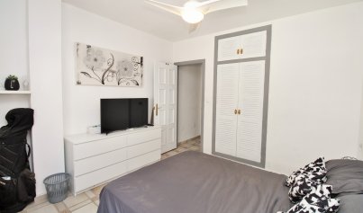 Resale - Apartment -
Villamartín