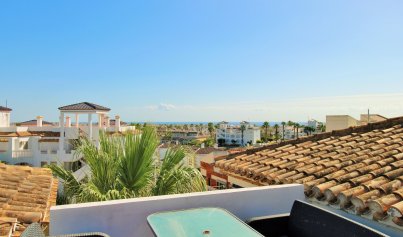 Resale - Apartment -
Villamartín