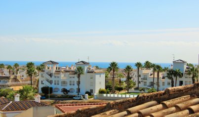 Resale - Apartment -
Villamartín