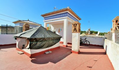 Resale - Apartment -
Villamartín