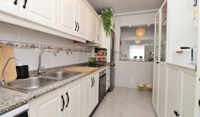 Wiederverkauf - Villa -
Villamartín - Villamartin