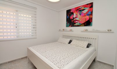 Wiederverkauf - Villa -
Villamartín - Villamartin