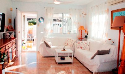 Resale - Villa -
Torre de la Horadada