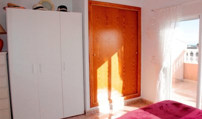 Resale - Villa -
Torre de la Horadada