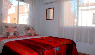 Resale - Villa -
Torre de la Horadada