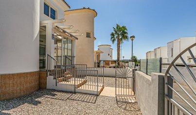 Resale - Villa -
La Marina