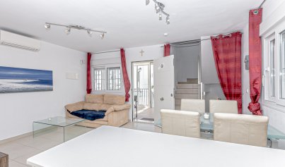 Resale - Villa -
La Marina