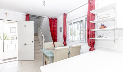 Resale - Villa -
La Marina